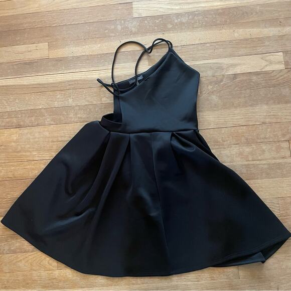 Soprano black spaghetti strap mini dress size medium M B14 - Picture 1 of 4